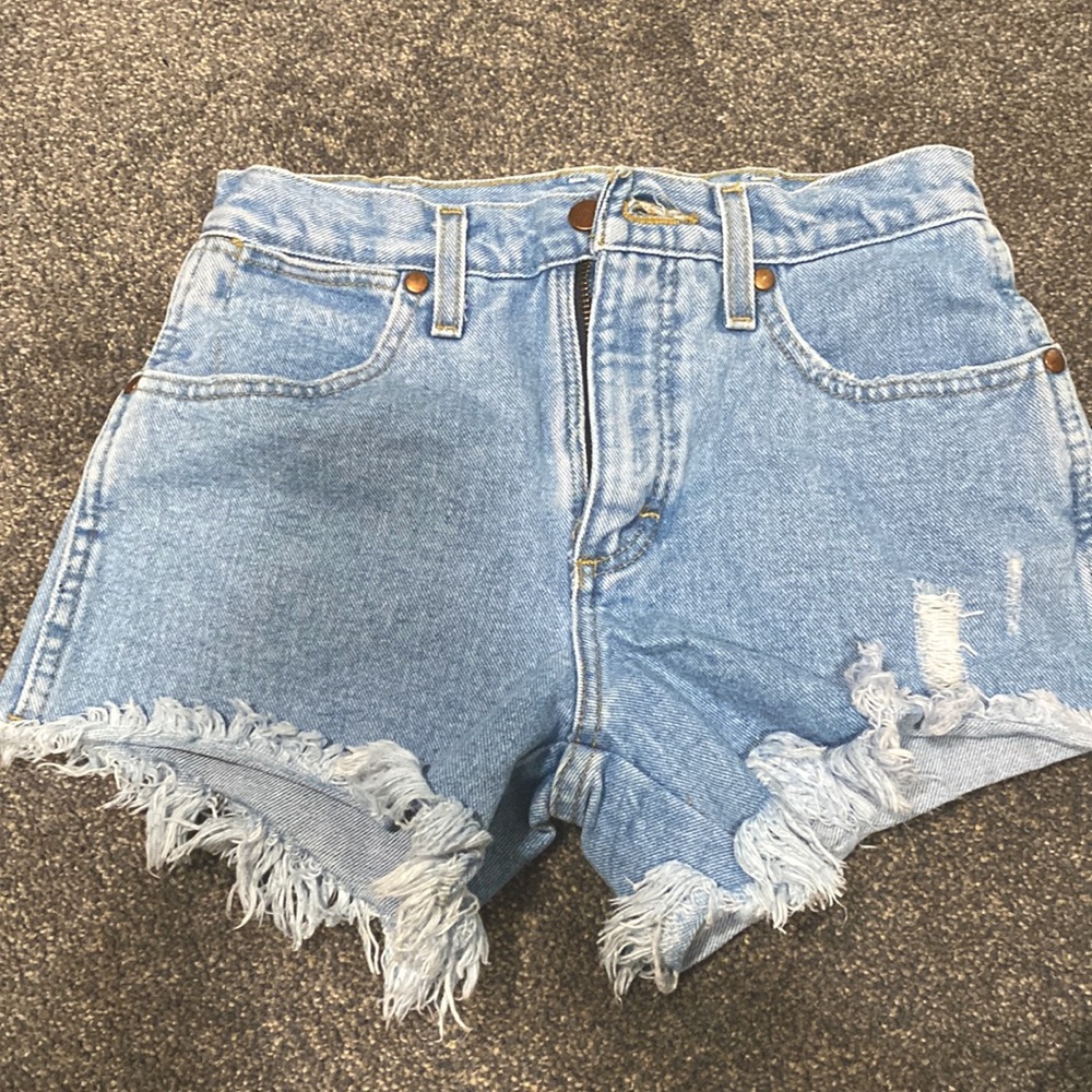 WOMEN'S WRANGLER REWORKED SHORTS